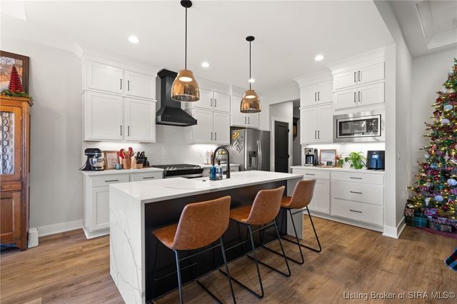 4146 Uhl Drive, Jeffersonville, IN 47130