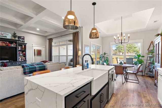 4146 Uhl Drive, Jeffersonville, IN 47130