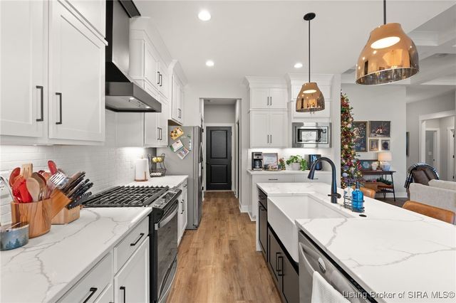 4146 Uhl Drive, Jeffersonville, IN 47130