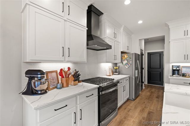 4146 Uhl Drive, Jeffersonville, IN 47130