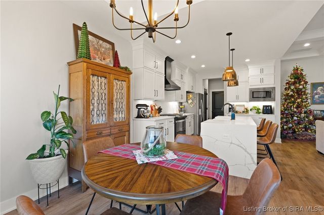 4146 Uhl Drive, Jeffersonville, IN 47130