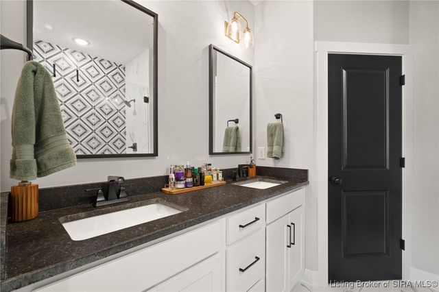 4146 Uhl Drive, Jeffersonville, IN 47130