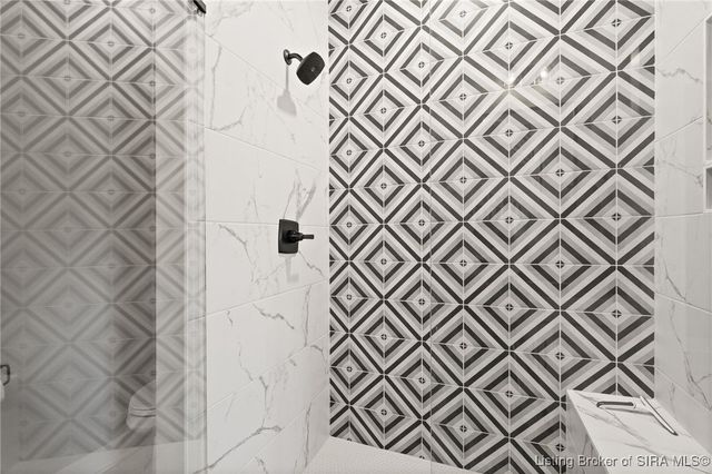 4146 Uhl Drive, Jeffersonville, IN 47130