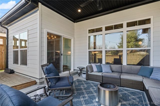 4146 Uhl Drive, Jeffersonville, IN 47130