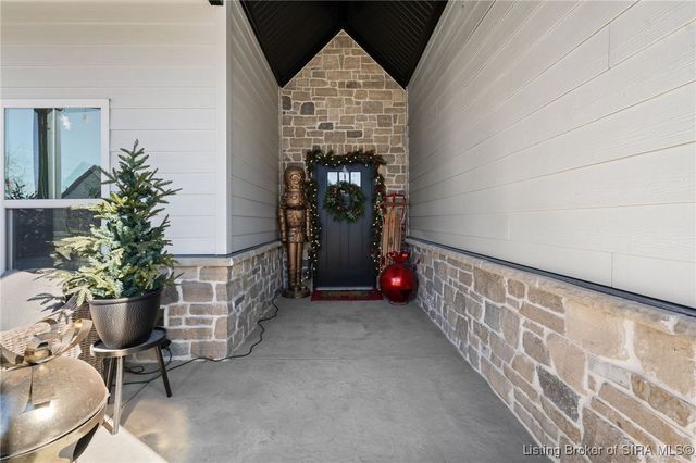 4146 Uhl Drive, Jeffersonville, IN 47130