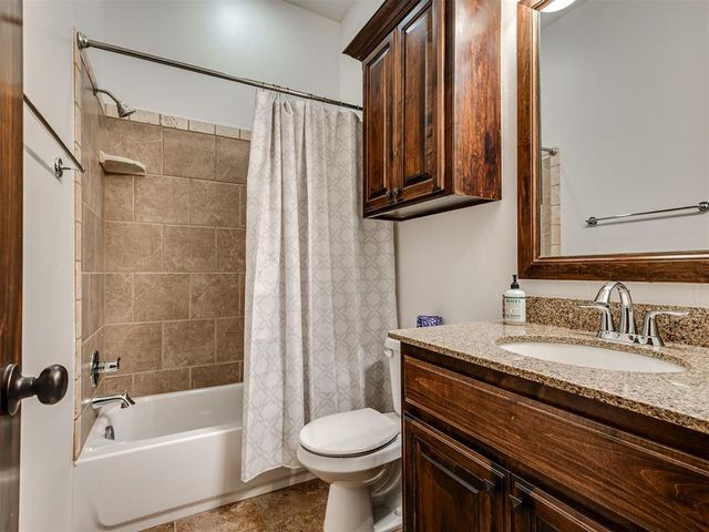 4302 Lorings Circle, Norman, OK 73072