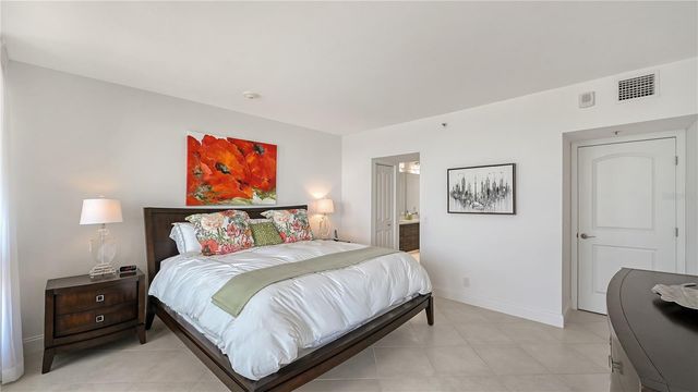 1145 GULF OF MEXICO DRIVE 503, Longboat Key, FL 34228