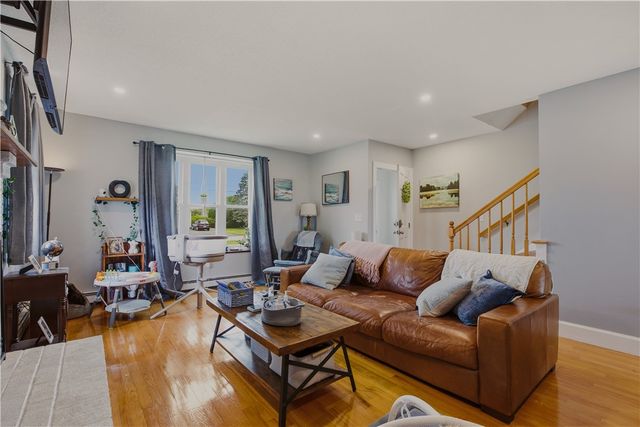 223 Oliphant Lane A, Middletown, RI 02842