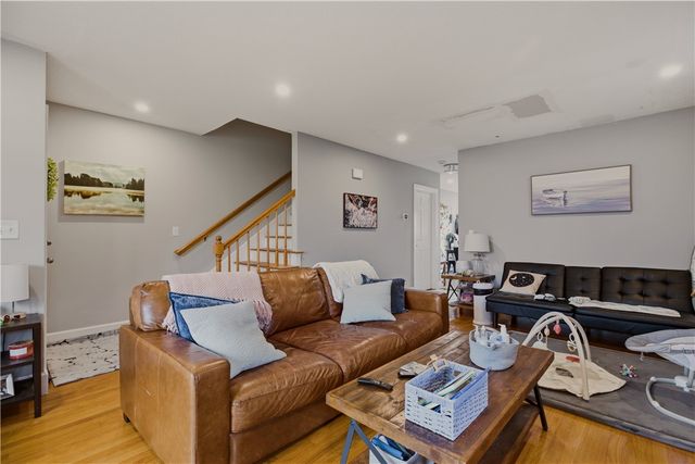 223 Oliphant Lane A, Middletown, RI 02842