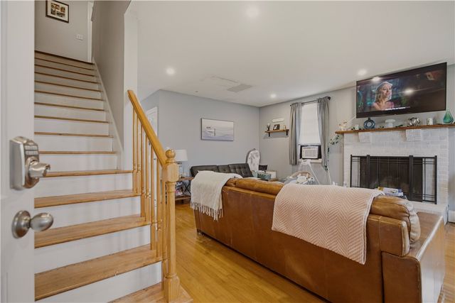 223 Oliphant Lane A, Middletown, RI 02842