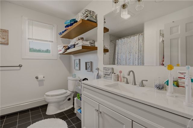223 Oliphant Lane A, Middletown, RI 02842