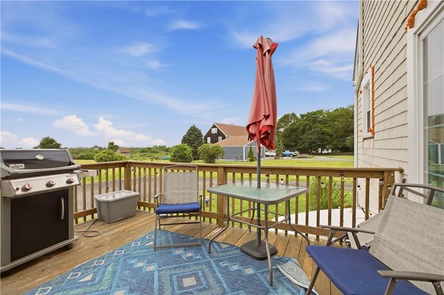 223 Oliphant Lane A, Middletown, RI 02842