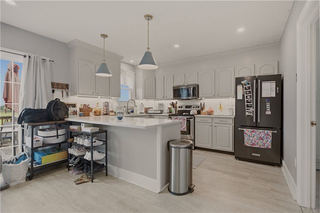 223 Oliphant Lane A, Middletown, RI 02842