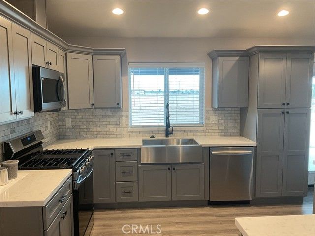 20997 Valencia Street, Apple Valley, CA 92308