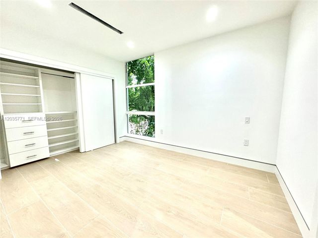 5728 NW 5th Ct TH-1, Miami, FL 33127