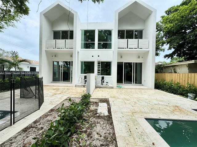 5728 NW 5th Ct TH-1, Miami, FL 33127