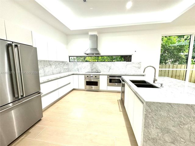 5728 NW 5th Ct TH-1, Miami, FL 33127