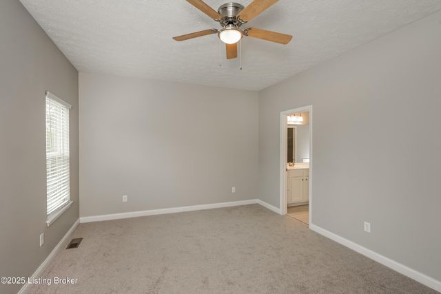 6100 Port Antonio Rd, Louisville, KY 40219