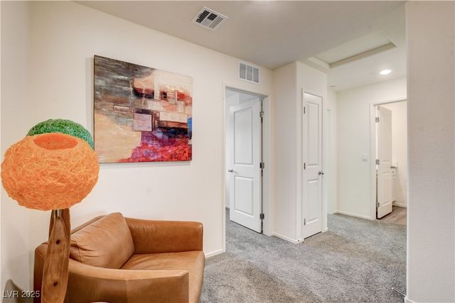 6914 Stratham Hill Street, Las Vegas, NV 89166