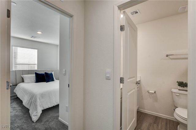 6914 Stratham Hill Street, Las Vegas, NV 89166