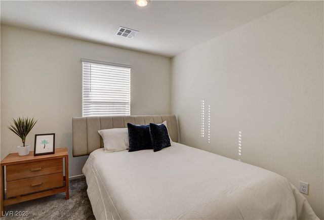 6914 Stratham Hill Street, Las Vegas, NV 89166