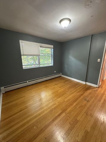 5205 W DRUMMOND Place 9, Chicago, IL 60639