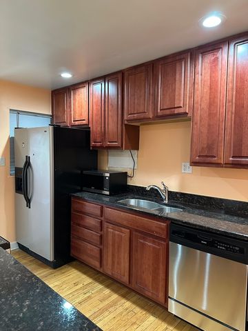 5205 W DRUMMOND Place 9, Chicago, IL 60639