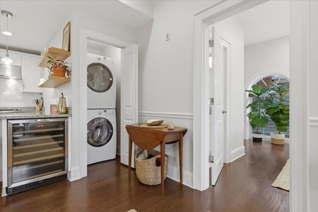 616 E 4th St 304, Boston, MA 02127