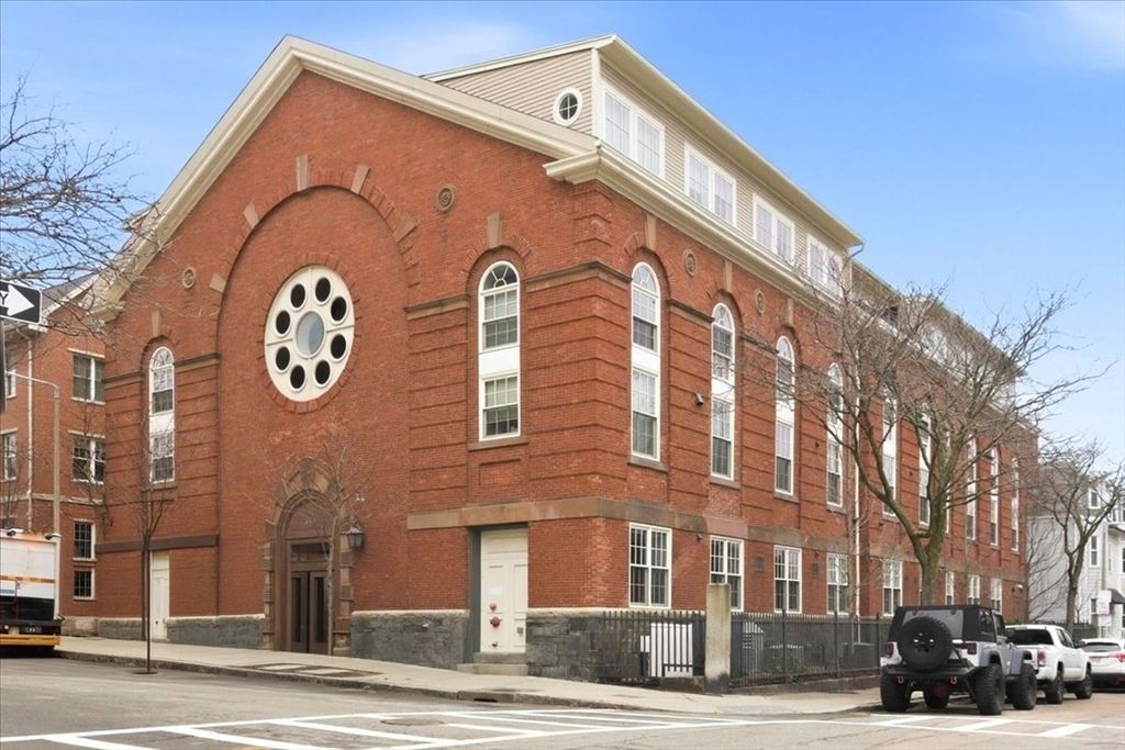 616 E 4th St 304, Boston, MA 02127