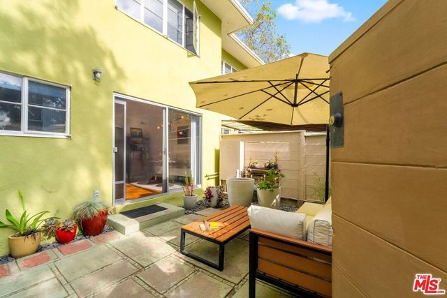 5479 Village, Los Angeles, CA 90016