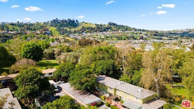 5479 Village, Los Angeles, CA 90016