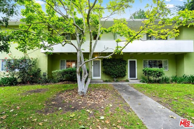 5479 Village, Los Angeles, CA 90016