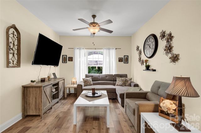 117 Sherman Oaks Lane, Mooresville, NC 28115