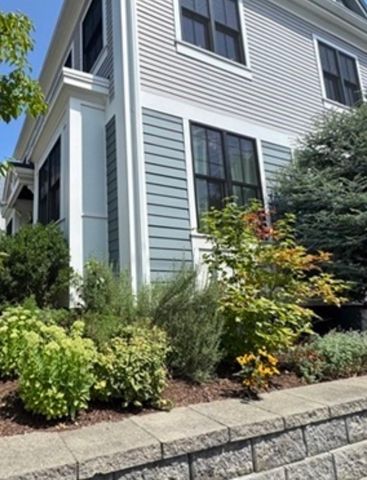 17 Porter St, Somerville, MA 02143