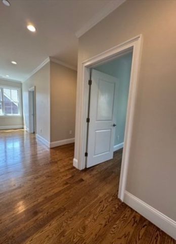 17 Porter St, Somerville, MA 02143