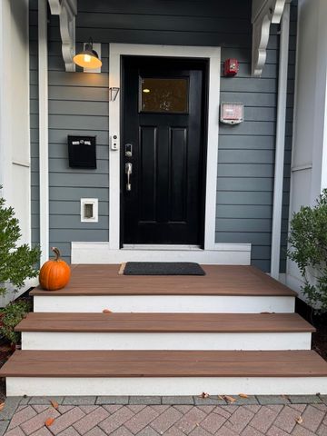 17 Porter St, Somerville, MA 02143