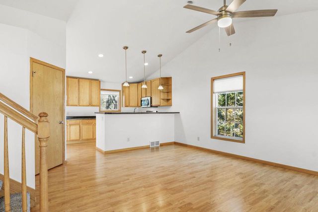 106 Maria Lane, Cottage Grove, WI 53527