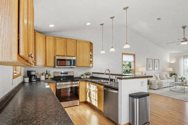 106 Maria Lane, Cottage Grove, WI 53527