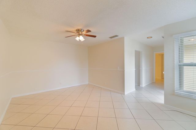 1530 Shaker Circle, Wellington, FL 33414
