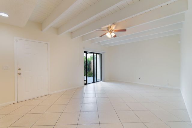 1530 Shaker Circle, Wellington, FL 33414