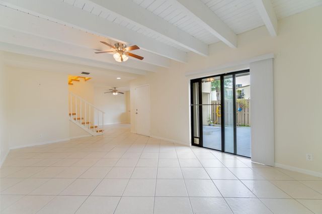 1530 Shaker Circle, Wellington, FL 33414