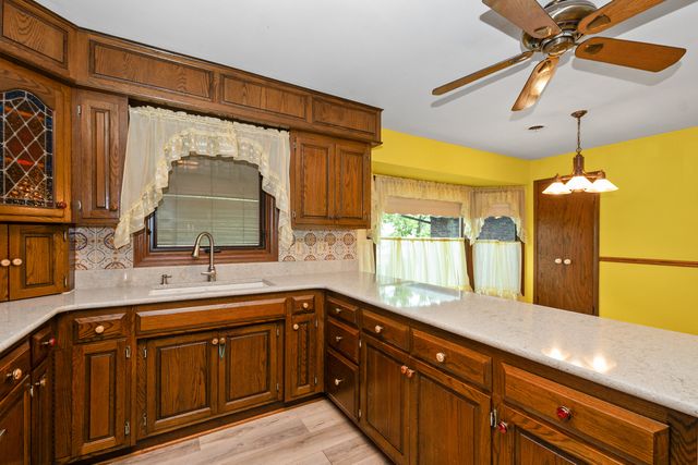 15242 Hollywood Drive, Orland Park, IL 60462