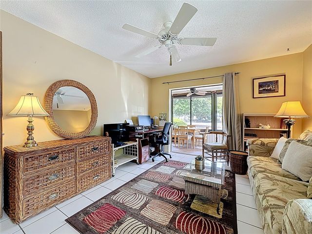 4229 66TH STREET CIRCLE W 4229, Bradenton, FL 34209