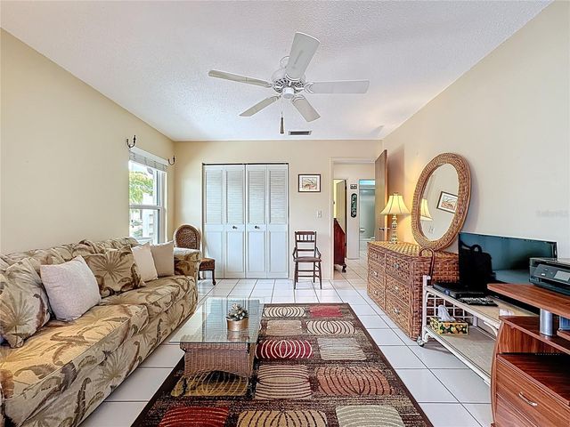 4229 66TH STREET CIRCLE W 4229, Bradenton, FL 34209