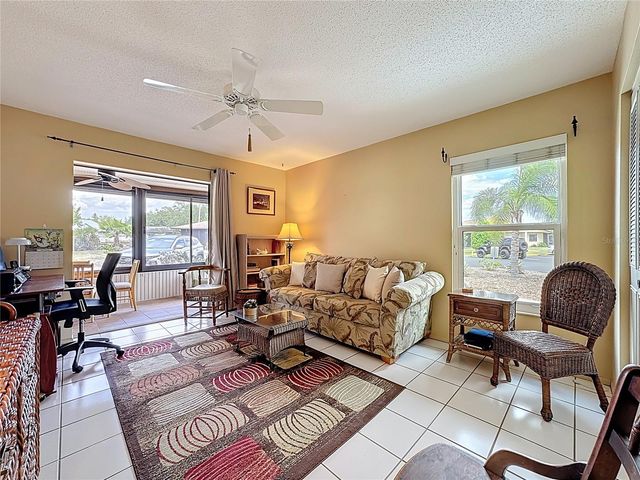 4229 66TH STREET CIRCLE W 4229, Bradenton, FL 34209