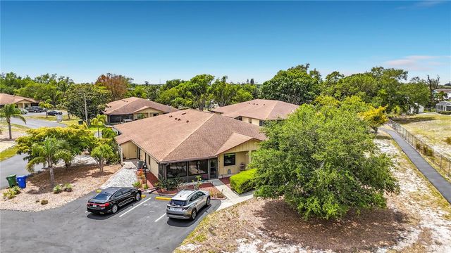 4229 66TH STREET CIRCLE W 4229, Bradenton, FL 34209