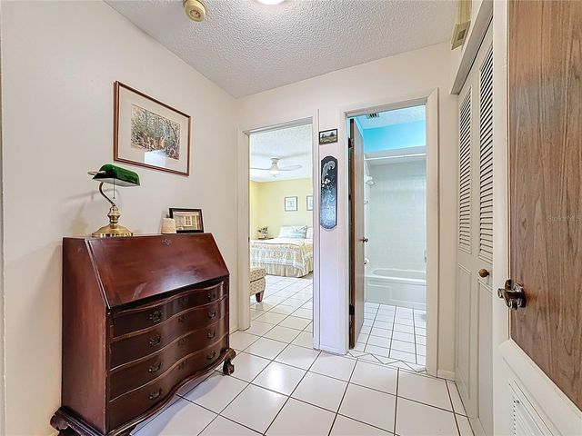 4229 66TH STREET CIRCLE W 4229, Bradenton, FL 34209