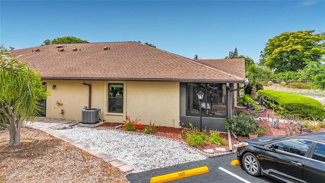 4229 66TH STREET CIRCLE W 4229, Bradenton, FL 34209