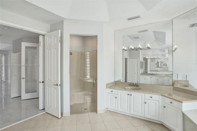 2553 Jardin Mnr, Weston, FL 33327