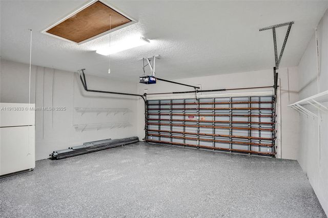 2553 Jardin Mnr, Weston, FL 33327